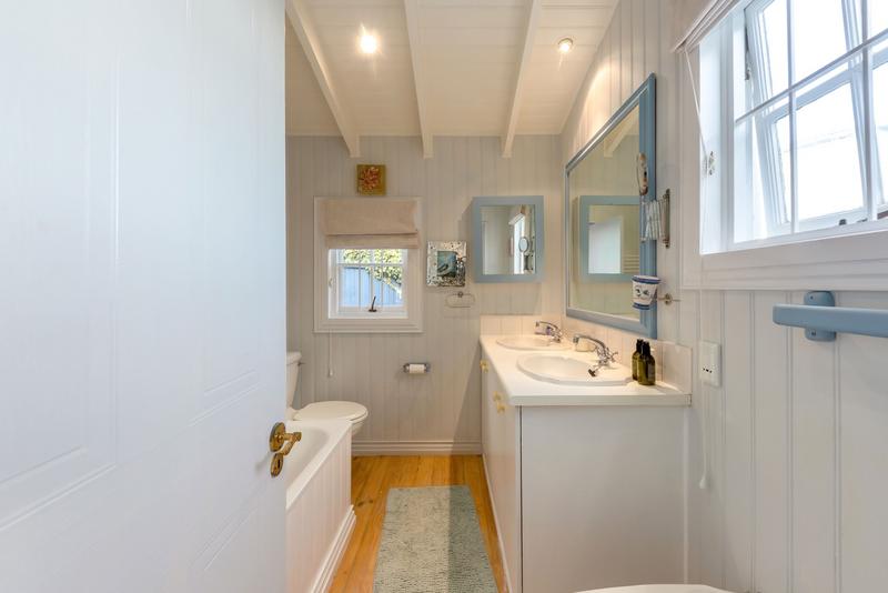 To Let 3 Bedroom Property for Rent in Camps Bay Western Cape
